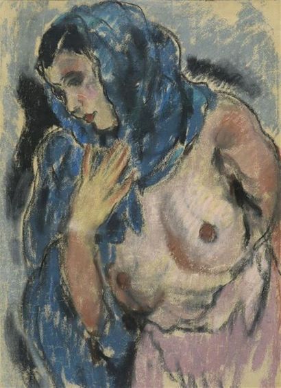 null Pierre Combet-Descombes (1885-1966) 
Femme au fichu bleu 
Pastel sur papier...