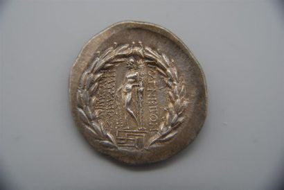 null IONIE- MAGNESIE DU MEANDRE
TETRADRACHME EN ARGENT (2 eme siècle avant jc) A/...