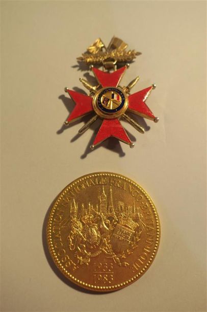 null FRANCE.CROIX HONNEUR FRANCO BRITANNIQUE, commandeur et médaille de 50 ans, rare,...