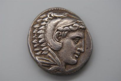 null MACEDOINE ALEXANDRE III
TETRADRACHME EN ARGENT (325-323) frappé à Amphipolis
17...