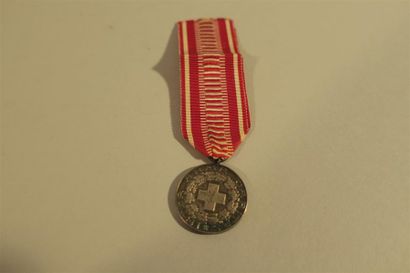 null FINLANDE/CROIX ROUGE. Médaille, rare.