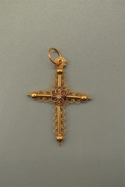 Croix de Savoie en or jaune 18K (750/oo)...