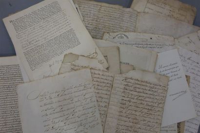 null ESPAGNE. Ensemble d'environ 35 documents manuscrits espagnols, XVIIe-XIXe.
Lettre...