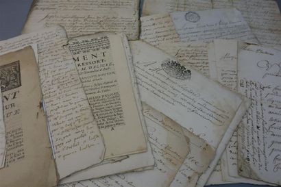 null GERS - ANCIEN RÉGIME. 24 documents.
3 lettres de l'abbé de Monlezun (1716-1717),...