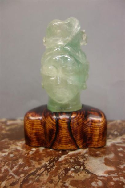 Sculpture en quartz figurant une tête de...