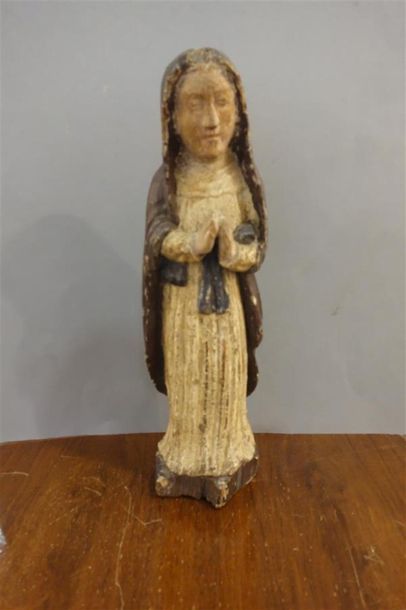 null Une statue en bois sculpté, Madone. - 38 cm environ. 