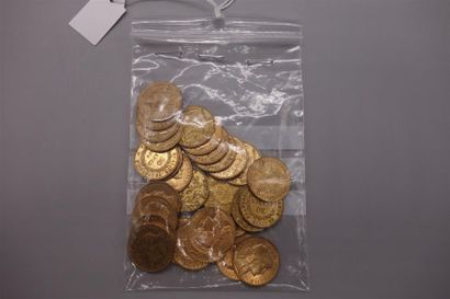 29 pièces de 20 francs or en or jaune. Epoques...