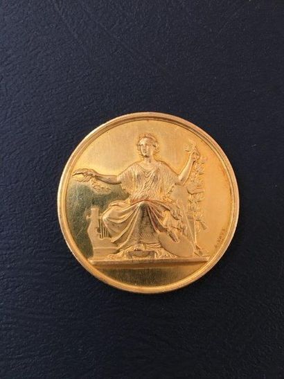 null Médaille en or 920/00 poinçon à l abeille Hôtel de Préfecture Seine et Loise...