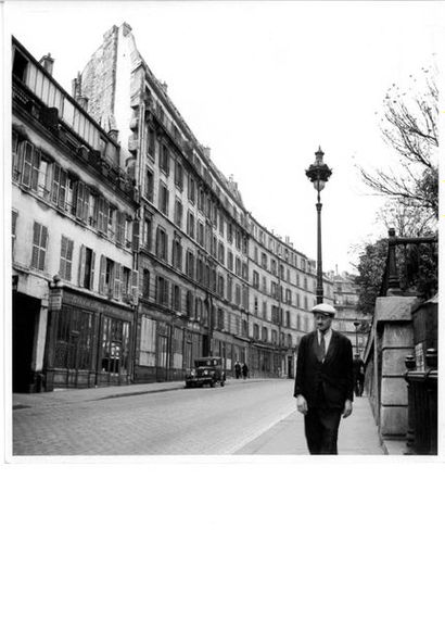 ALEXANDRE TRAUNER (1906-1993) Rues de Paris, 1938
6 épreuves argentiques d'époque,...