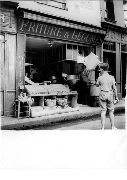 ALEXANDRE TRAUNER (1906-1993) Rues et devantures du nord de Paris, 1938
6 épreuves...