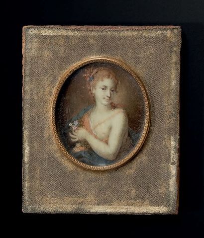 ROSALBA CARRIERA (1675-1757), Attribué à 
Portrait d'une jeune femme en Flore
Miniature...