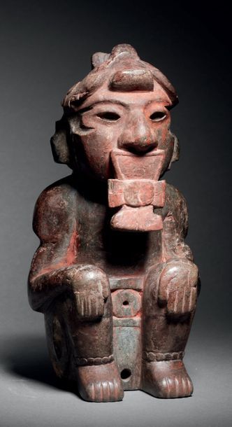 null RELIQUARY FIGURE Mayan Culture, Ancient
Classical Guatemala, 300-600 AD.
Steatite...