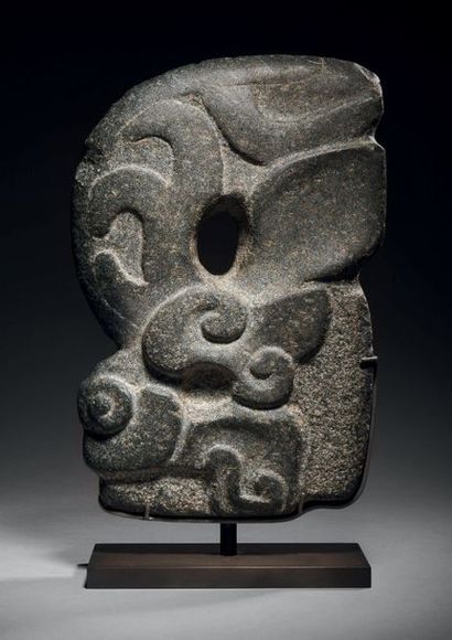 null HACHA, HEAD OF A MAYAN CULTURED BAT, LATE CLASSICAL MEXICAN, 600-900 A.D.
Hard...