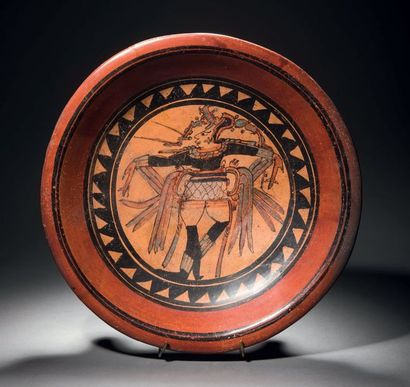 null TRIPOD DISH DECORATED WITH A DANCER FROM THE MAYAN CULTURE, NORTH-EAST PETÉN,...
