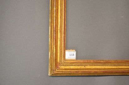 null BAGUETTE en bois mouluré et doré
Époque Louis XV 48,8 x 54,2 cm - Profil: 4,7...