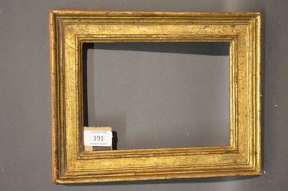 null Moulded and gilded wood CASSETTA FRAME in mecca
Italy, 16th century
14,6 x 20,4...