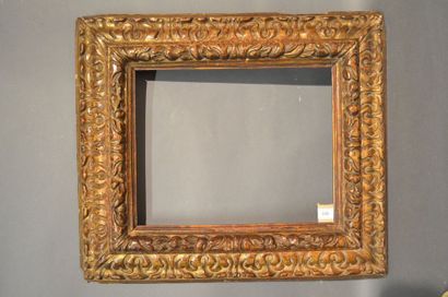 null RVERSE PROFILE FRAME in carved and gilded wood with acanthus leaves, fruit and...