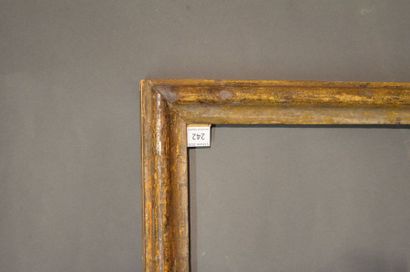null CADRE en bois mouluré et stuc argenté
Italie, XVIIIe siècle
(usures) 49,6 x...
