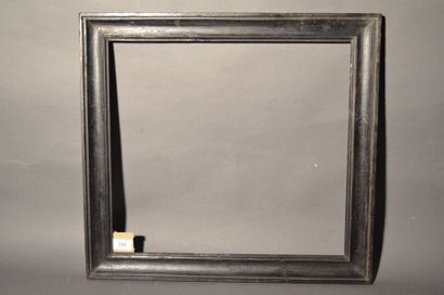 null BAGUETTE en sapin mouluré et noirci
XVIIIe siècle
40 x 44,5 cm - Profil: 5 ...