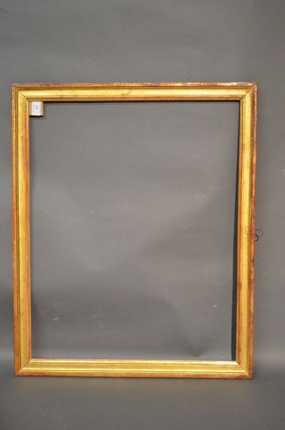 null BAGUETTE en bois mouluré et doré
Époque Louis XVI (usures)
50 x 62,5 cm - Profil:...