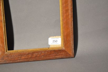 null Pair of moulded walnut frames, gilded
Italian, 19th century
16 x 21 cm - Profile:...