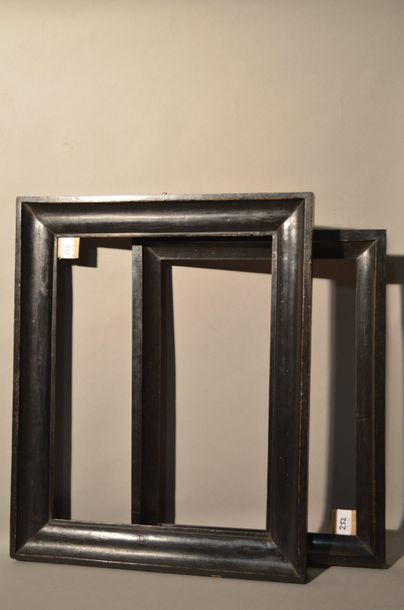 null DEUX GORGES en bois mouluré et noirci
Italie, XIXe siècle
30,4 x 41,3 cm - Profil:...