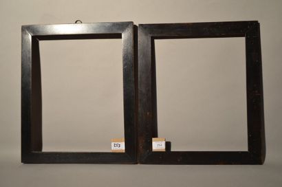 null DEUX CADRES PLATS en bois noirci
Italie, XIXe siècle
27,5 x 34,3 cm - Profil:...
