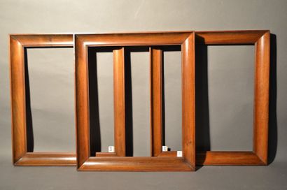 null CONTINUOUS THREE GORGES in Italian mahogany moulded
mahogany, early 19th century
44.2...