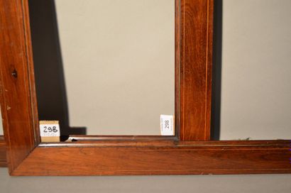 null PAIR OF FRAMES Mahogany veneer with boxwood
fillets Louis-Philippe period (accidents)...