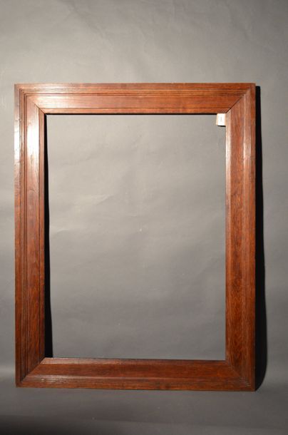 null Moulded and stained
oak FRAME Early 20th century
61 x 83 cm - Profile: 9,5 ...