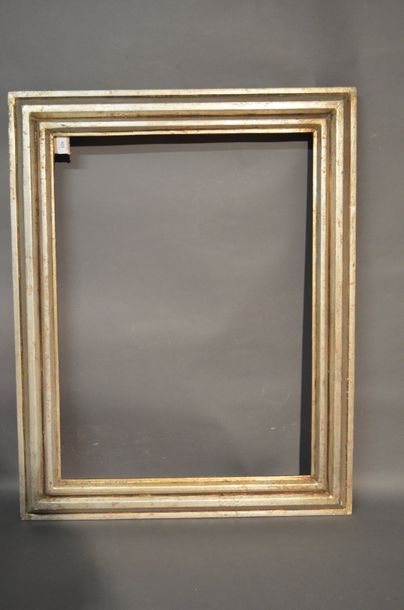 null Moulded wood frame and silver plated
Circa 1930 (small chips) 52,5 x 70,7 cm...