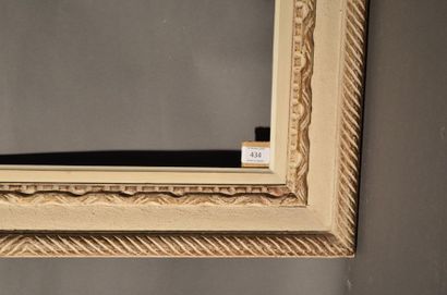 null CASSETTA FRAME in carved, painted and patinated
wood Circa 1950
44,7 x 59,8...