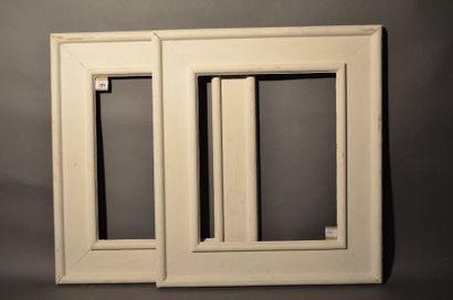 null TWO CASSETTA FRAMES in moulded and painted wood with the same pattern
Circa...