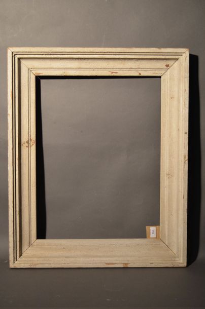 null CADRE en bois mouluré, peint et patiné
Circa 1930
46 x 60,4 cm - Profil: 9 cm...