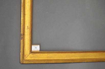 null Moulded and gilded
oak frame Louis XVI period (small accidents) 52,6 x 64 cm...