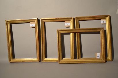 null FOLD OF FOUR GORGES in moulded and gilded
wood Early 19th century
(small accidents)...