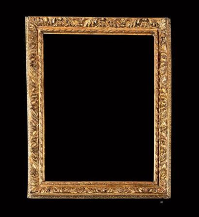 null FRAME in carved and gilded wood decorated with acanthus leaf scrolls, bases...