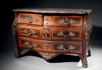 null Tomb commode in violet wood veneer, rosewood fillets and beautiful openwork...