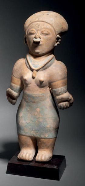 null LARGE FIGURE FEMALE JAMA-CAQUIL CULTURE,
PROVINCE OF MANABI, ECUADOR 500 BC....
