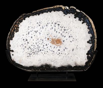 null Tranche d'agate
Mine de Tabajaran, Rio Grande do Sul, Brésil
H. 43 cm - L. 59...