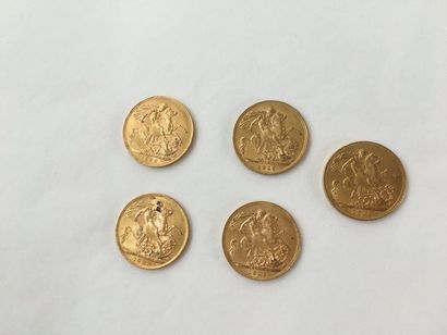 null Lot de 5 pièces d'or Souverain

1915 (x2) ; 1918 ; 1926 ; 1928