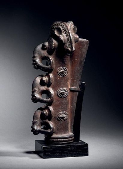 null ? Fourneau de pipe royale Bamileke,
Peuple Bamileke, Cameroun
XIXe siècle
Céramique...