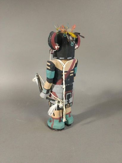 null Katsina Ho'ote
Œuvre attribuée au sculpteur Hopi Jimmy Koots (1915-1996)
Hopi,...