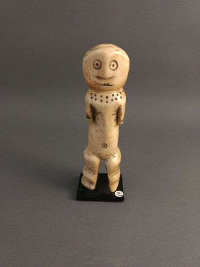 null Anthropomorphic figurine Ginga, Lega, DRC

Presumed date: late 19th - early...