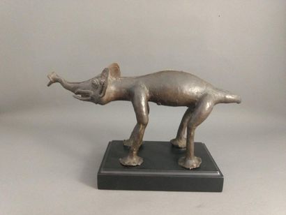 null Elephant statuette, Bagam, Cameroon

Presumed date: late 19th - early 20th century

Bronze,...