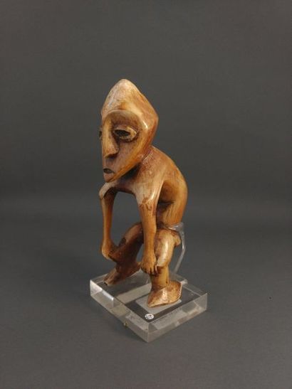 null Anthropomorphic figurine Ginga, Lega, DRC

Probably late 17th - early 19th century

Ivory

H....