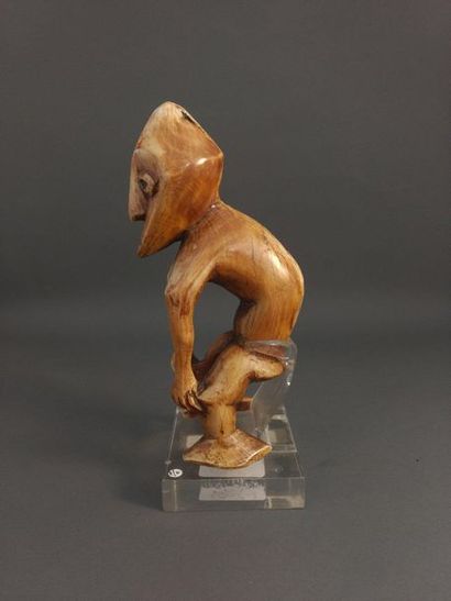 null Anthropomorphic figurine Ginga, Lega, DRC

Probably late 17th - early 19th century

Ivory

H....