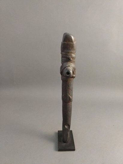 null Anthropomorphic Mossi whistle, Burkina Faso

Presumed date: early 20th century

Wood...