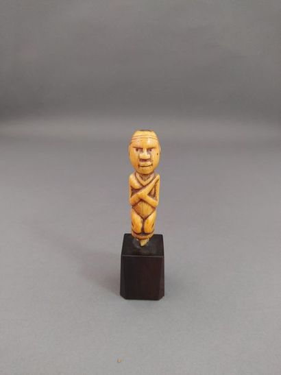null Statuette, Congo, DRC

Presumed date: late 19th - early 20th century

Ivory

H....