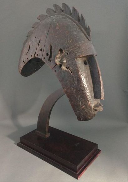 null Masque du Ntomo, Bambara, Mali

Epoque présumée : XXe siècle

Bois

H. 40 cm



Provenance...